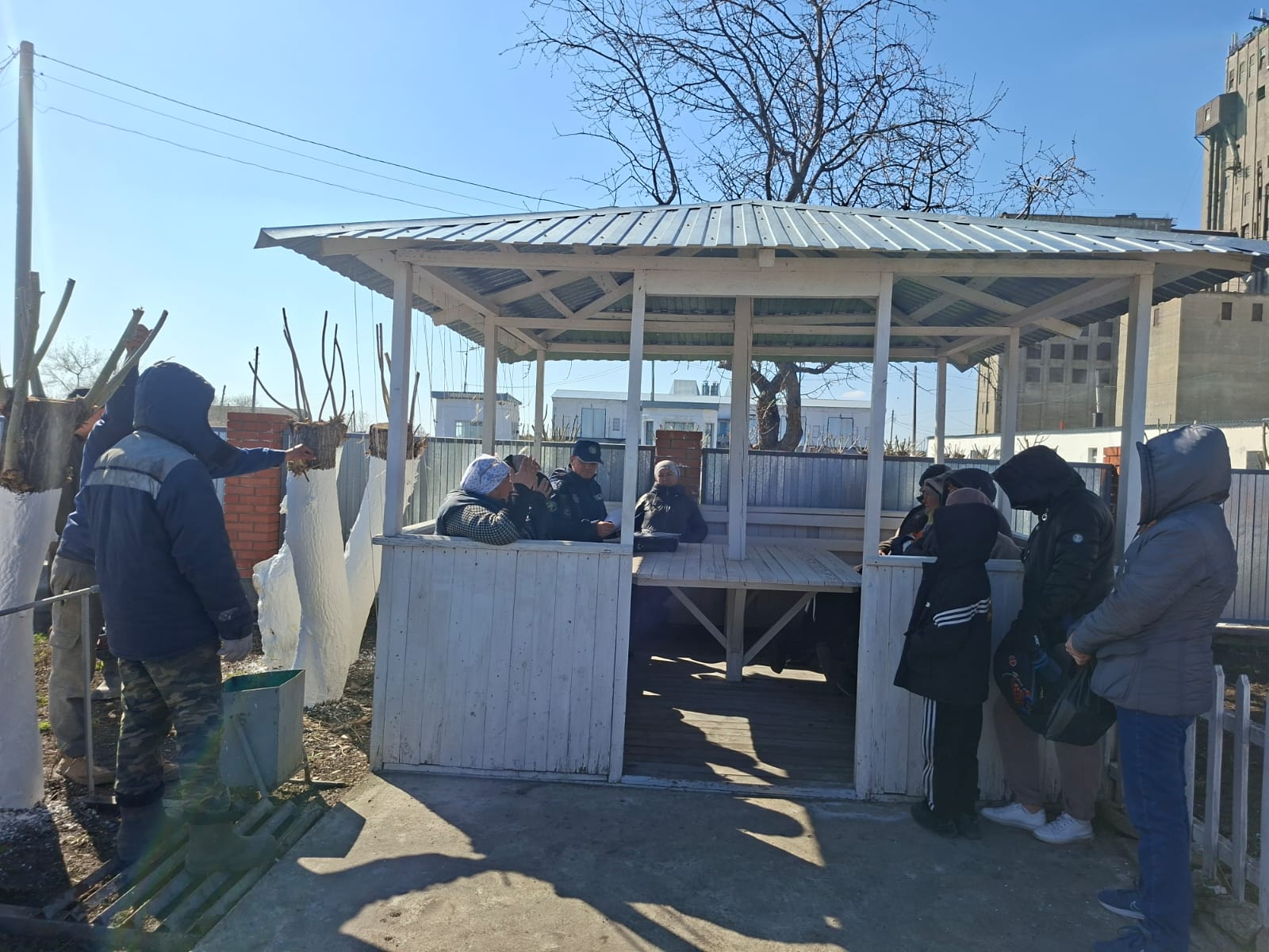 Комсомол ауылдық округі тұрғындарымен көктемгі кездесулер өткізу