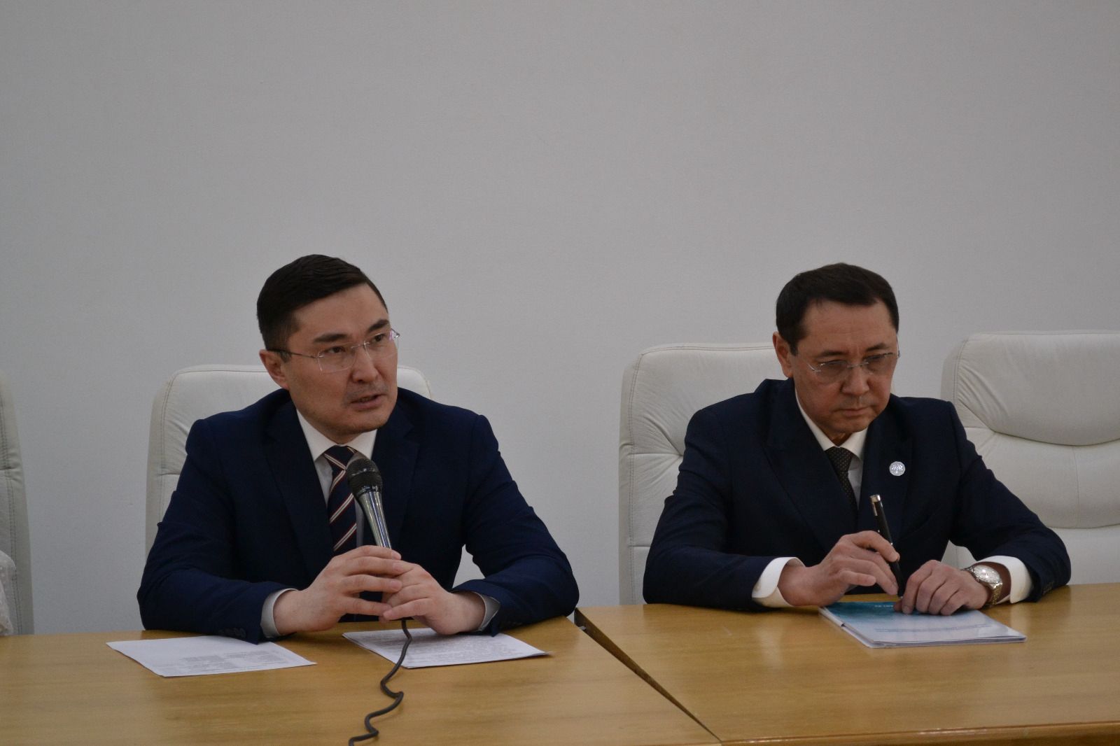 Кокшетау қаласында ағза донорлығы мен трансплантацияны дамыту мәселелері бойынша денсаулық сақтау саласының жетекші мамандарының кездесуі өтті