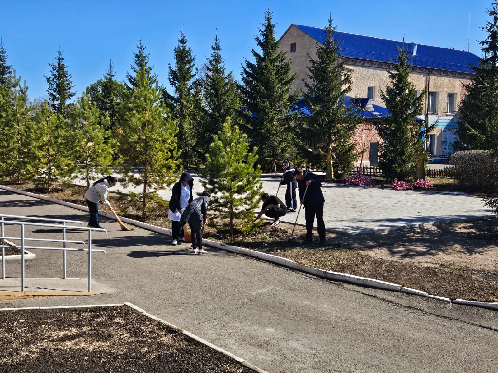 «Таза Қазақстан» акциясы аясында әлеуметтік қызмет көрсету орталықтарында іс-шаралар өткізу