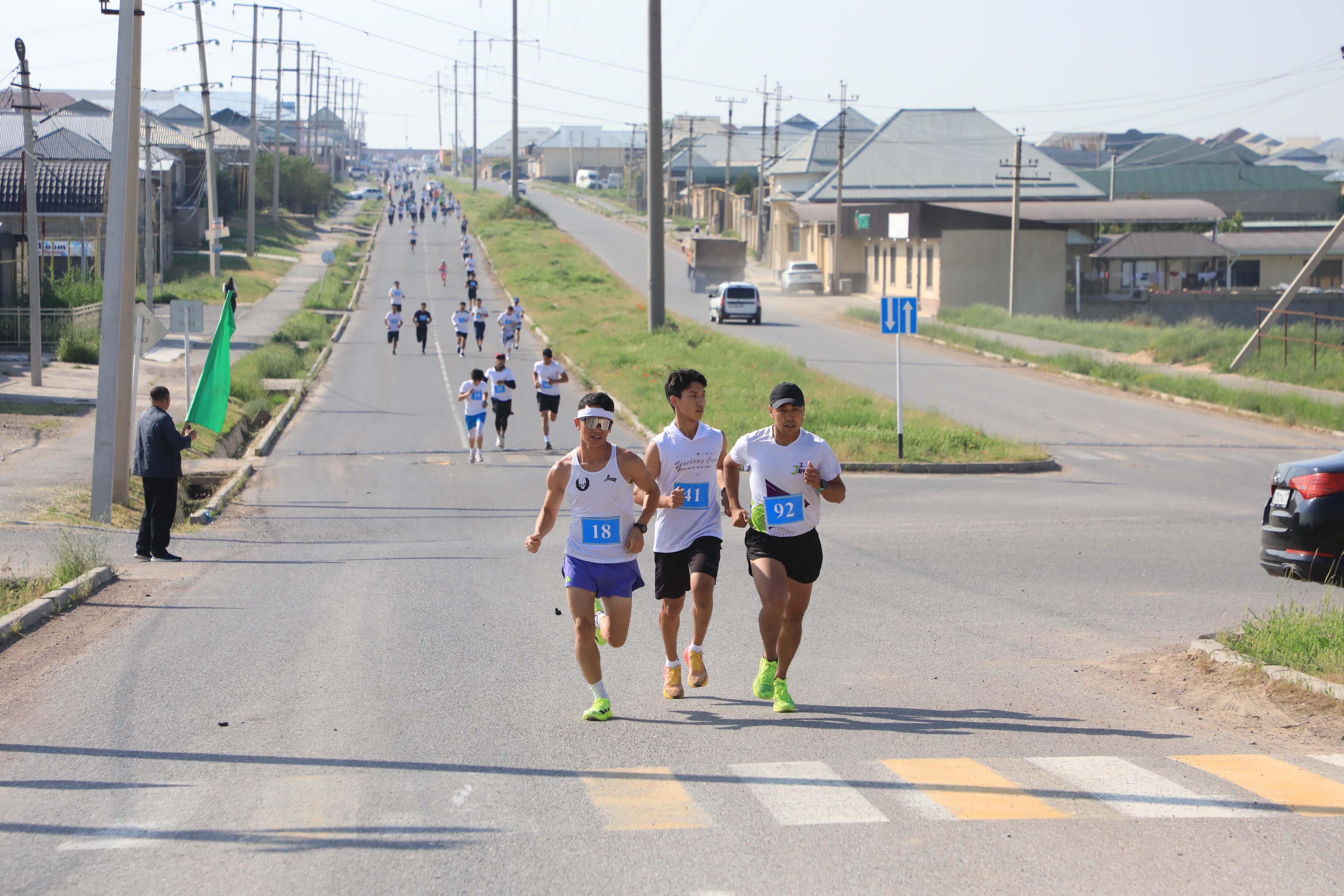 САРЫАГАШ: ПРОШЁЛ МАРАФОН С УЧАСТИЕМ БОЛЕЕ 300 ЖИТЕЛЕЙ ПОД ДЕВИЗОМ «СПОРТ – ЗАЛОГ ЗДОРОВЬЯ!»