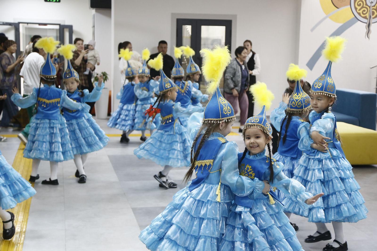 Алматының Наурызбай ауданында 1000-нан астам орынға арналған жаңа мектеп ашылды