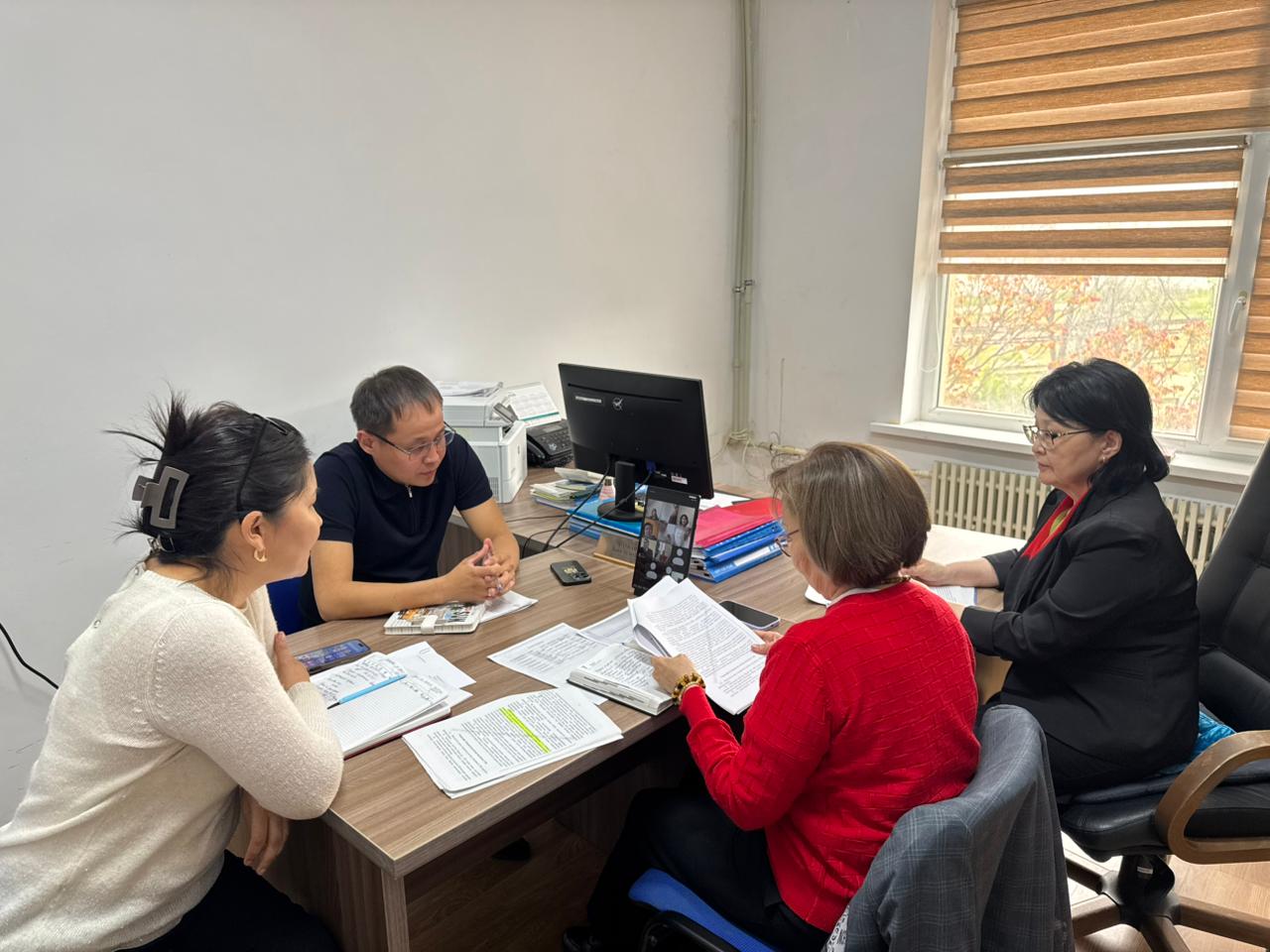 2026 жылғы 29 сәуірде Маңғыстау облысының санитариялық-эпидемиологиялық бақылау департаментінде атмосфералық ауаның тәуліктік орташа сынамаларын алу барысында туындаған өзекті мәселелерді талқылауға арналған өндірістік кеңес өтті.