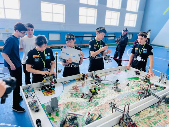 ТҮРКІСТАН: ҚАЗЫҒҰРТТА «IT JAS IQ» АТТЫ ОБЛЫСТЫҚ РОБОТОТЕХНИКА БАЙҚАУЫ ӨТТІ