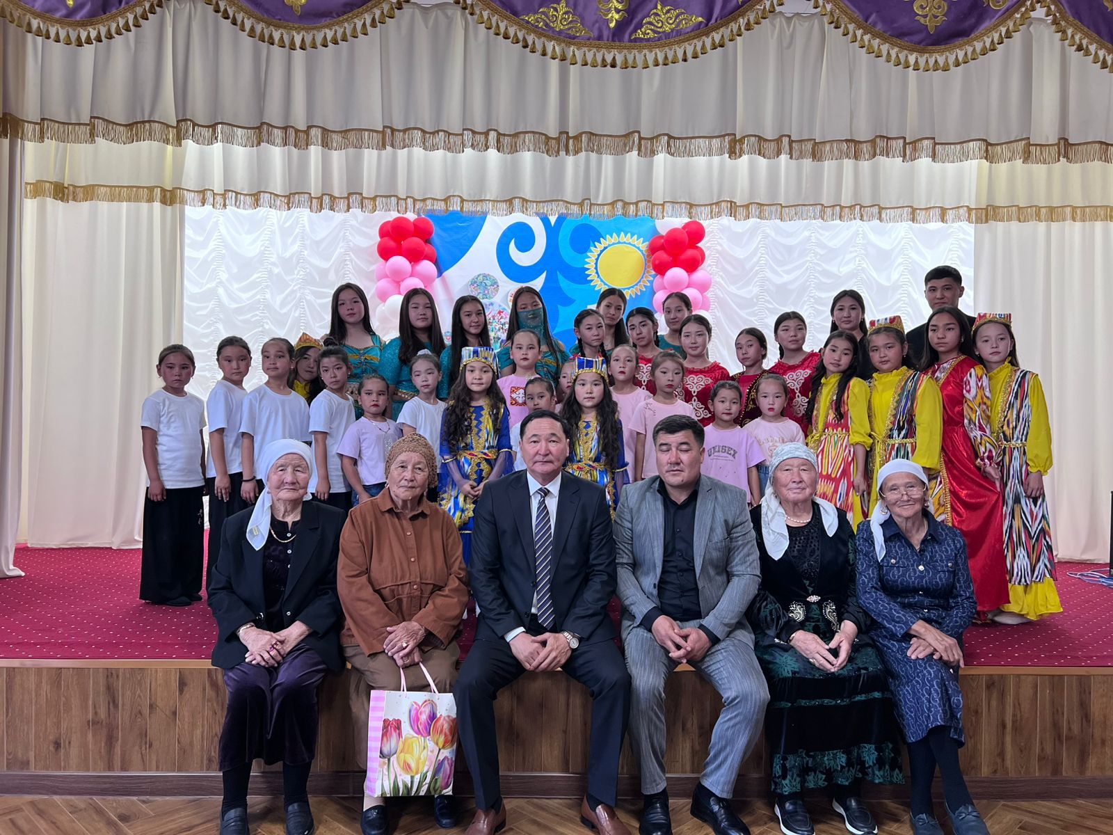 1 мамыр – Қазақстан халқының бірлігі күні мерекесі жоғары деңгейде аталып өтті.