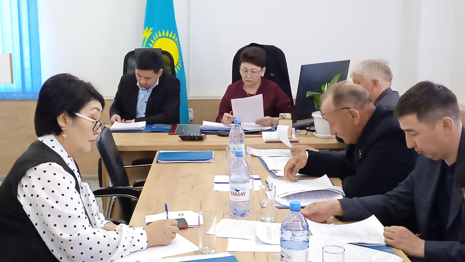 Тұрақты комиссияның отырысы өтті.