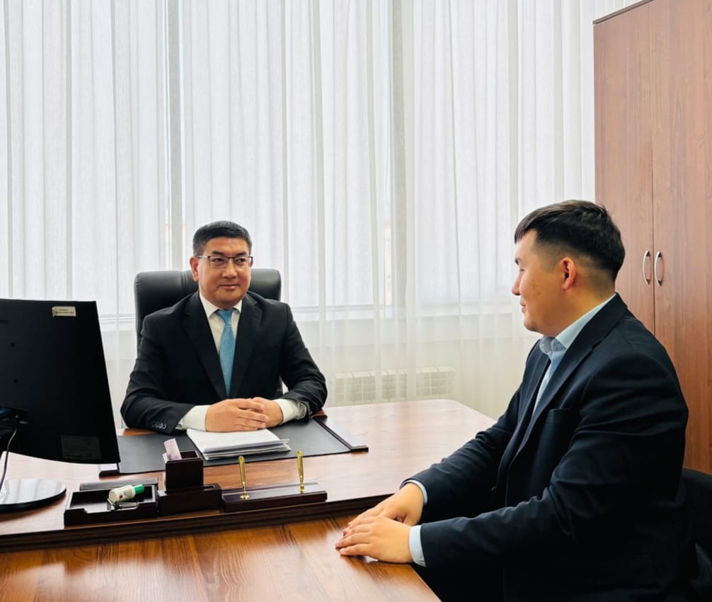 ӘДЕП ЖӨНІНДЕГІ УӘКІЛ ТҮСІНДІРМЕ ЖҰМЫСЫН ЖҮРГІЗДІ