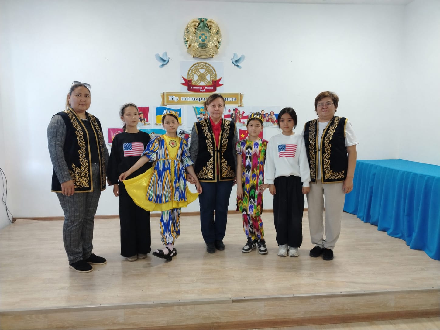 1 Мамыр Халықаралық бірлік күніне арналған концерттік бағдарлама