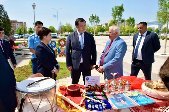 ТҮРКІСТАНДА «БІРЛІК – БОЛАШАҚТЫҢ КЕПІЛІ» АТТЫ МЕРЕКЕЛІК ШАРА ӨТТІ