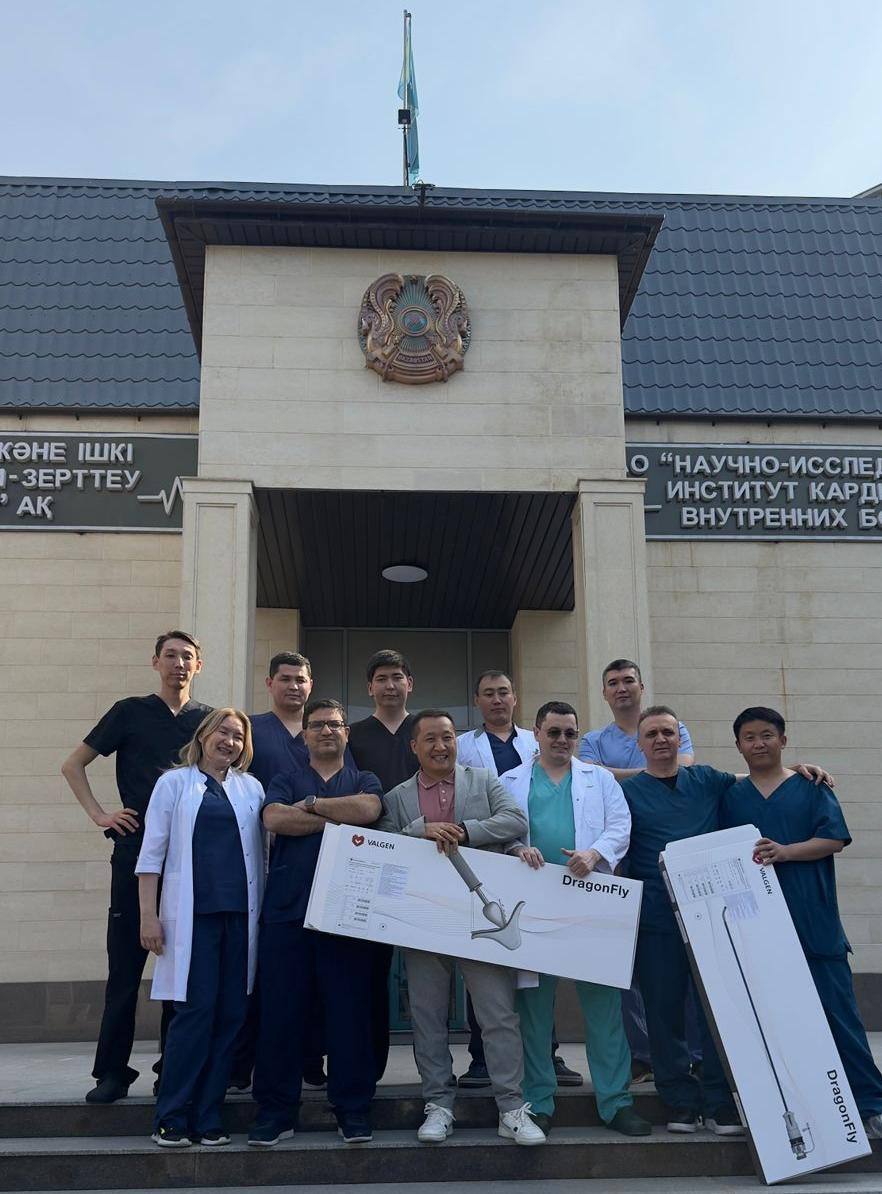 КАРДИОЛОГИЯ ЖӘНЕ ІШКІ АУРУЛАР ҒЗИ-ДА TEER ТЕХНОЛОГИЯСЫ БОЙЫНША БІРЕГЕЙ ОПЕРАЦИЯ ЖАСАЛДЫ