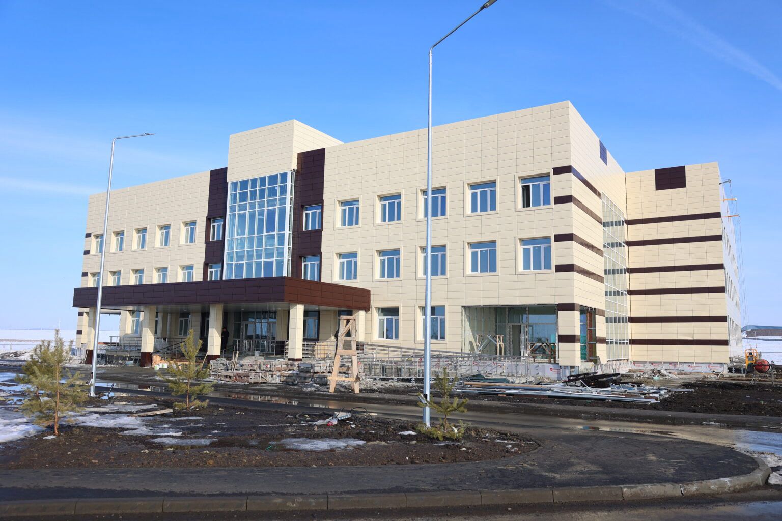 Заречный ауылындағы жаңа емхананың құрылысы аяқталуға жақын