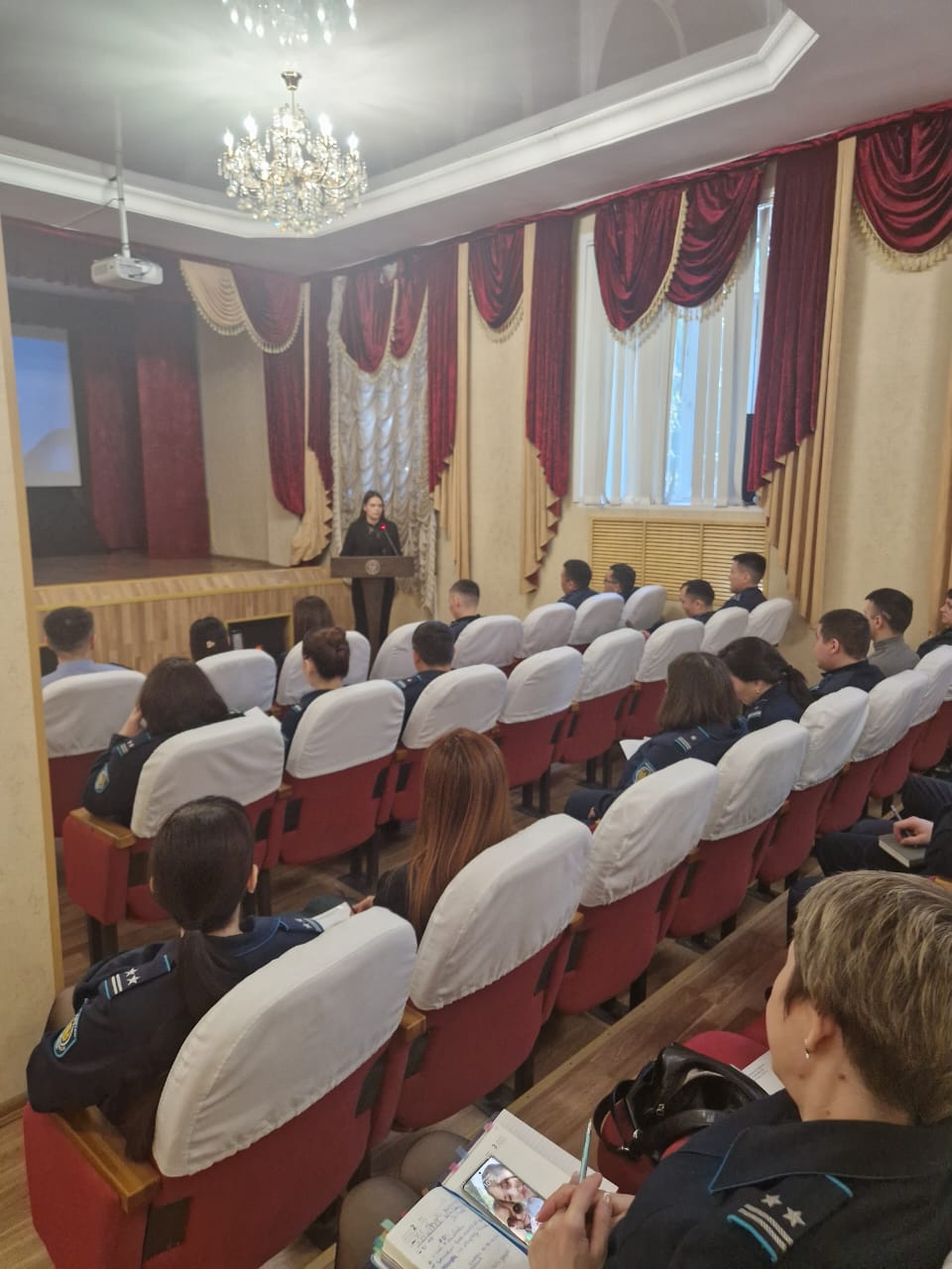 Полиция департаменті қызметкерлеріне арналған оқыту семинары