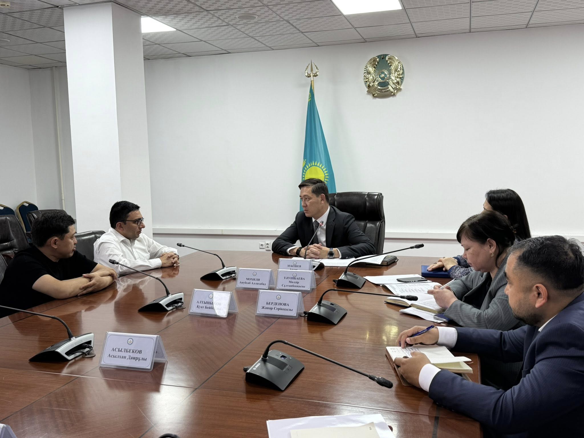 Облыс әкімінің орынбасары А. Зебешев Арал ауданындағы экологиялық жобаның іске асыру барысымен танысты