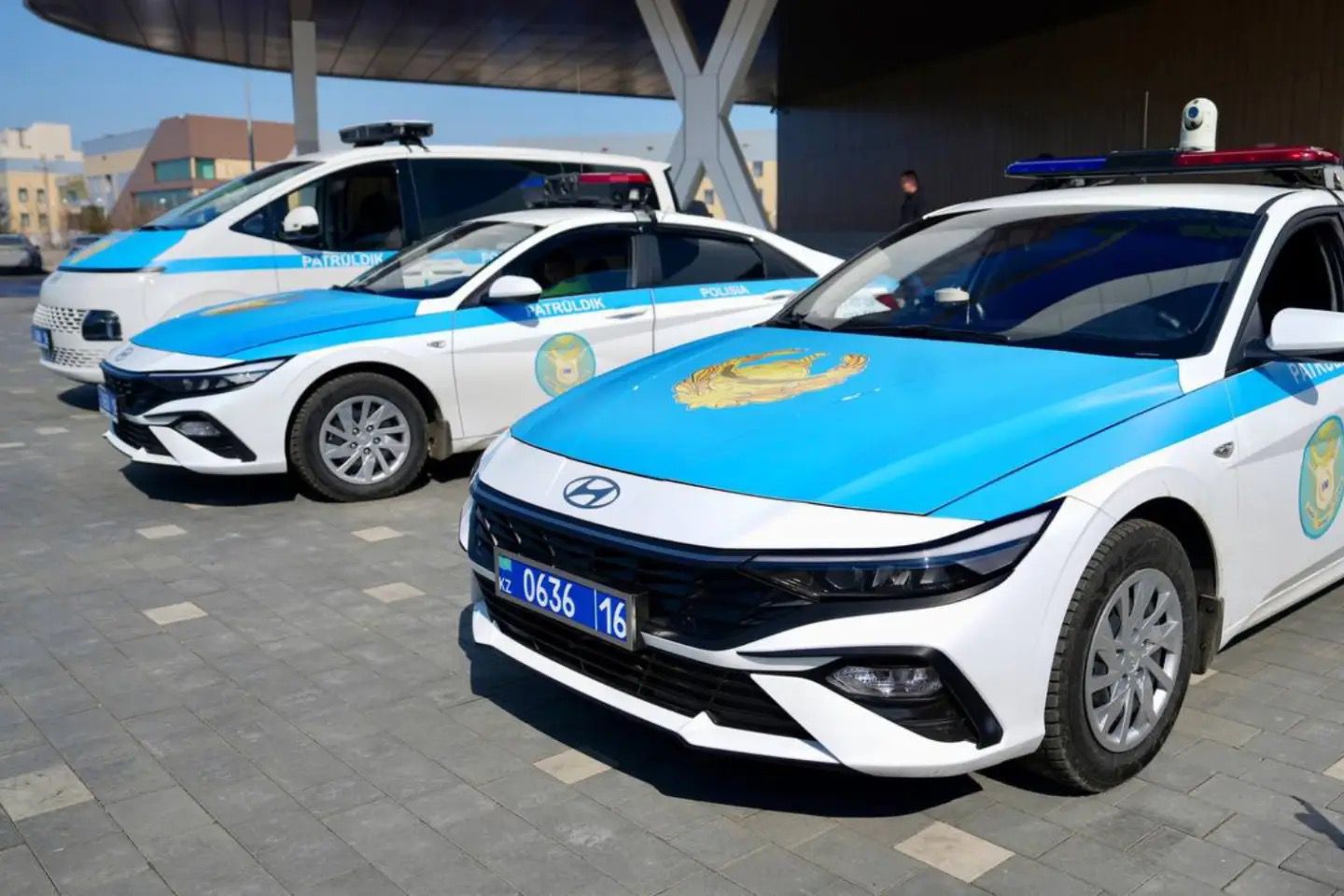 ШҚО полицейлері инсульт алған азаматты шұғыл ауруханаға жеткізді