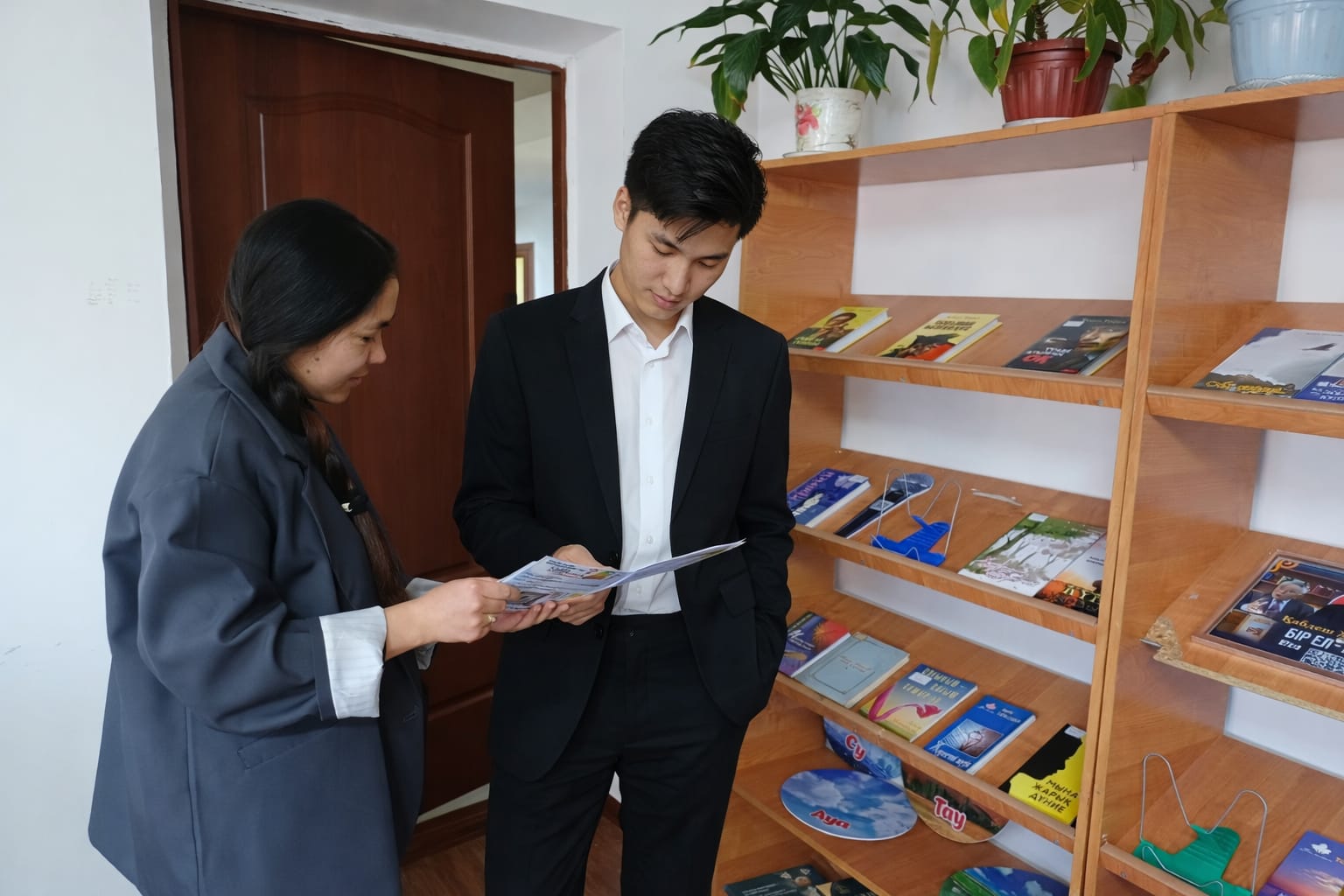 "Жастар болашақ кепілі"