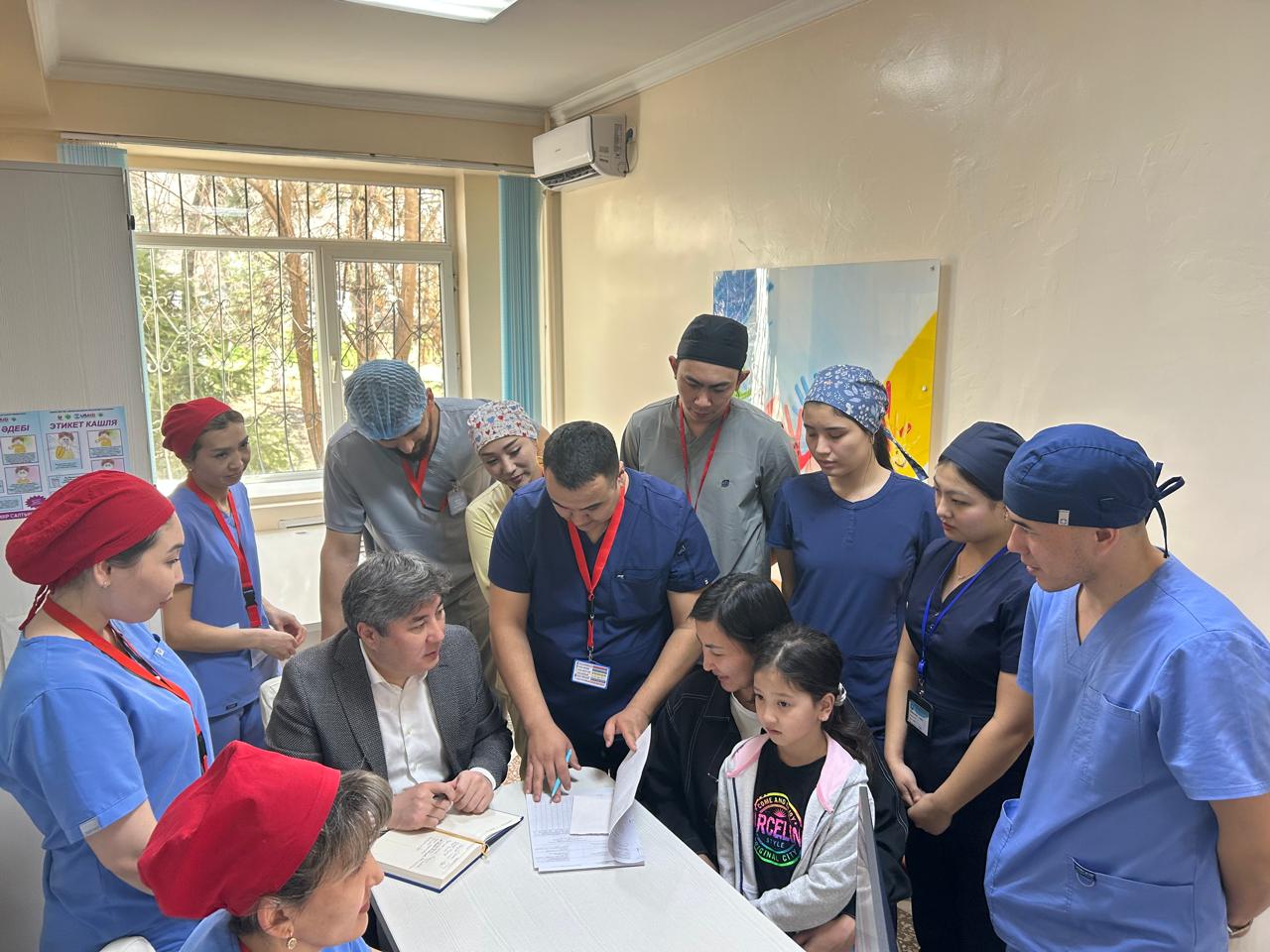 ТМД аясында өткізілген «Денсаулық және адам құқықтары апталығы» мемлекетаралық акциясы шеңберінде Қоғамдық денсаулық сақтау басқармасының қалалық емханасында медицина саласындағы құқықтық көмек көрсету бойынша азаматтарды қабылдау өткізілді.