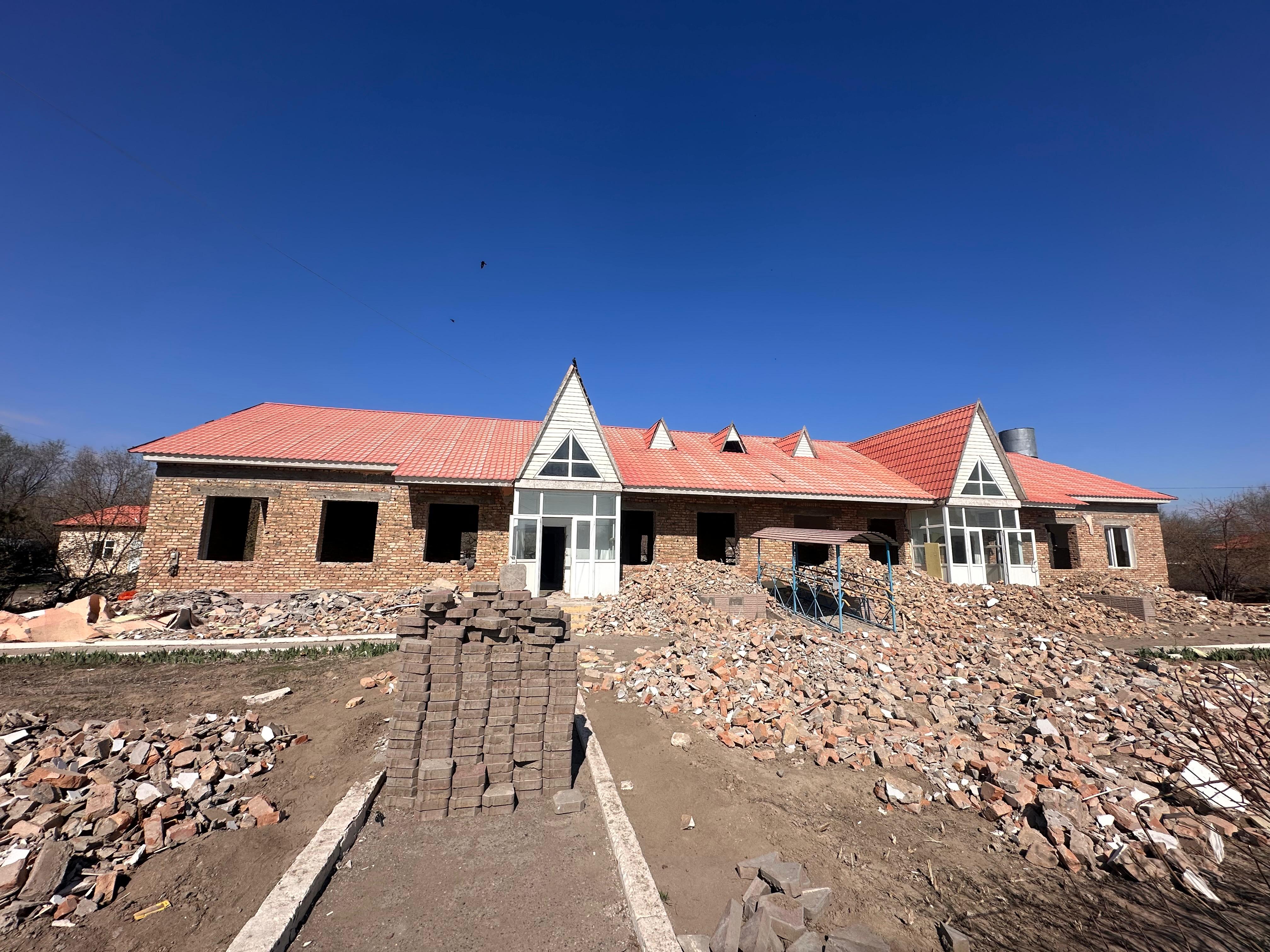 Кәлпе ауылындағы амбулатория ғимаратына жөндеу жұмыстары басталды