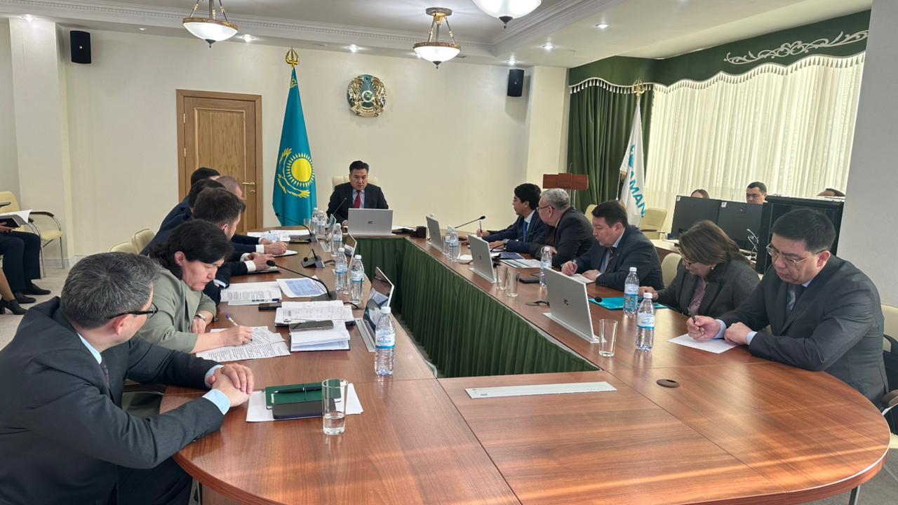 Еңбек министрлігінде KIOSH-2026 көрмесіне дайындық мәселелері талқыланды