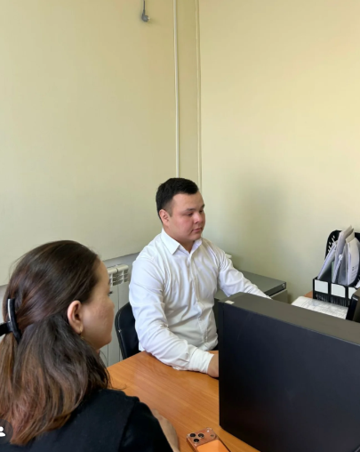 munaily_kyzyltobe   1 нед. 📌Қызылтөбе ауылдық округі әкімі аппаратының  бас маманы Б.Бисенов "Жер учаскесінің мерзімін ұзарту бойынша" мемлекеттік көрсетілетін қызметі  туралы түсіндіру жұмыстарын жүргізді.  📍Қызылтөбе ауылдық округі әкімі аппаратының баспасөз қызметі.