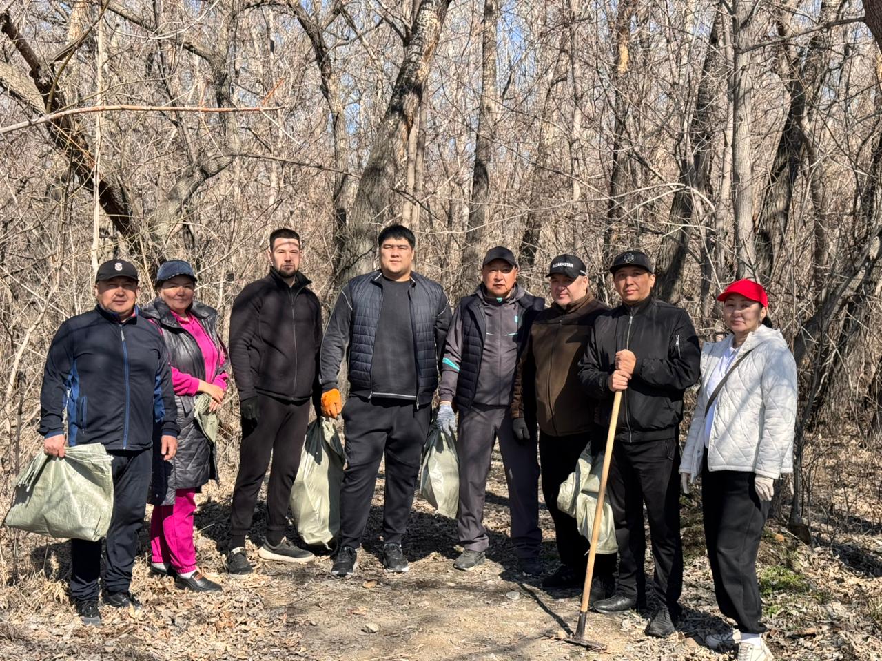 Семей қаласының мәслихаты «Таза Қазақстан» экологиялық акциясына қатысты