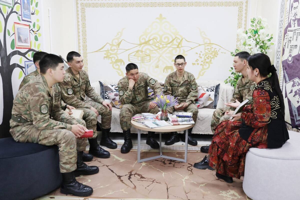 Ұлттық ұланда "BOOKGUARD" әдеби челленджі басталды