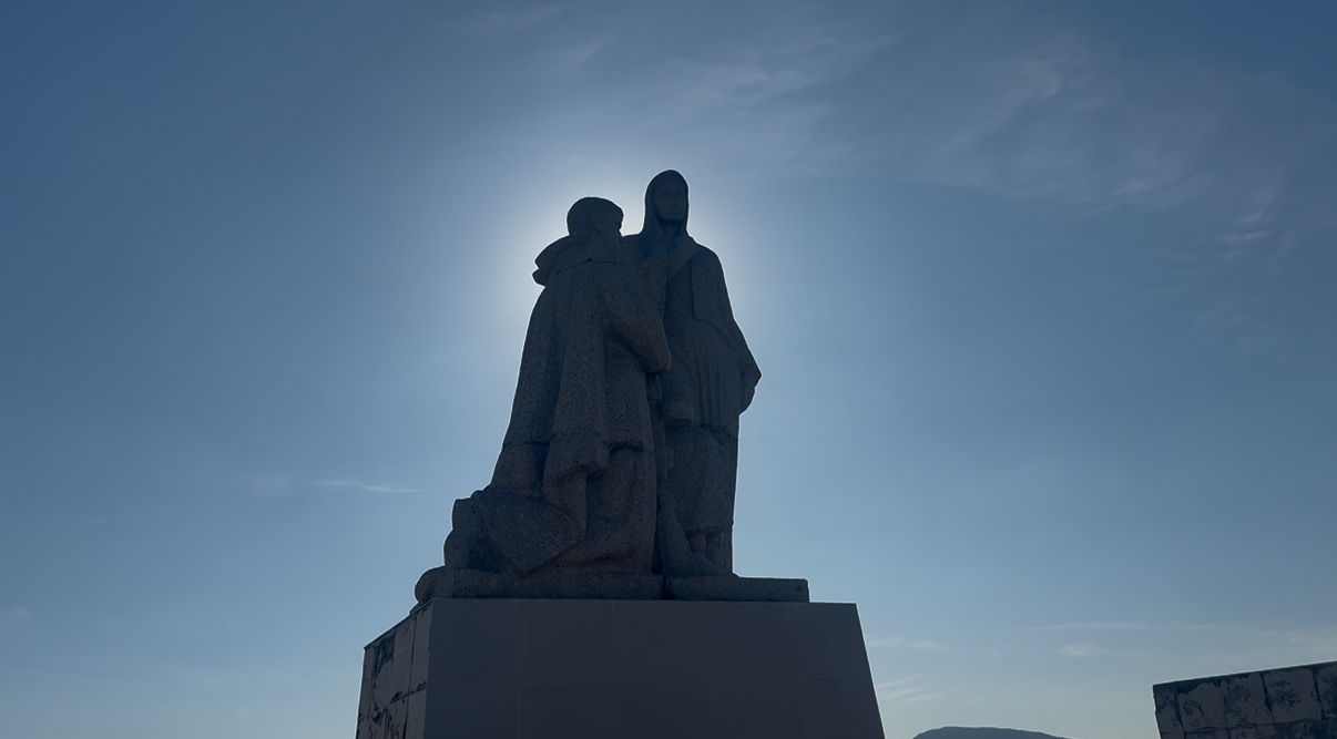 Зеренді ауылында Ұлы Отан соғысы батырларына арналған ескерткішті абаттандыру жұмыстары аяқталуға жақын