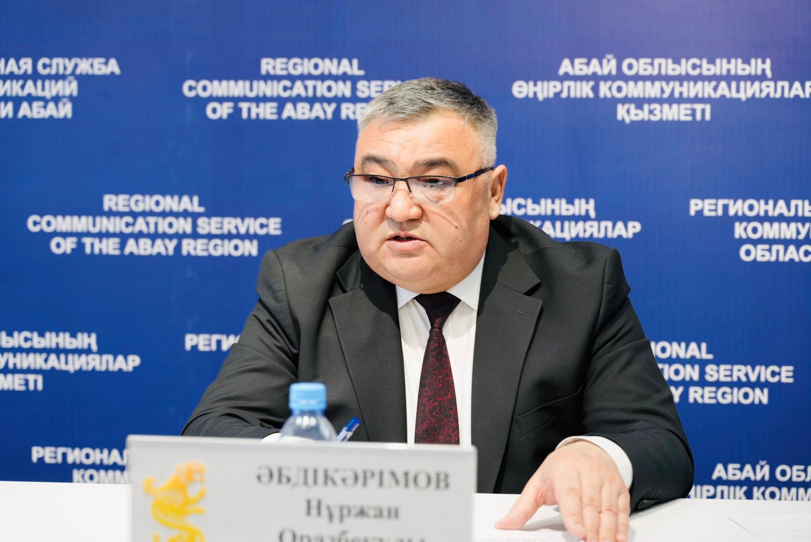 Жаңасемей ауданында көшелер жарықтандырылып, абаттандыру жұмыстары күшейді