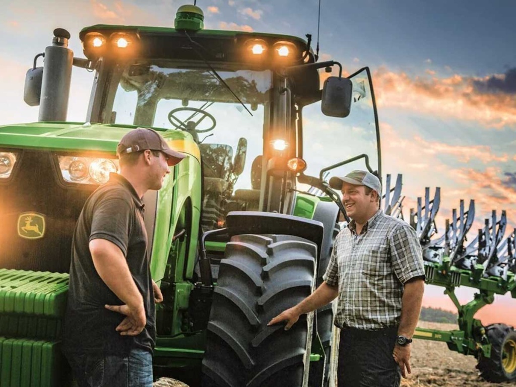 Тракторларды және олардың базасында жасалған өздігінен жүретін шассилер мен механизмдерді, өздігінен жүретін ауыл шаруашылығы, мелиорациялық және жол-құрылыс машиналары мен механизмдерін, сондай-ақ жүріп өту мүмкіндігі жоғары арнайы машиналарды жүргізу құқығына куәліктер беру