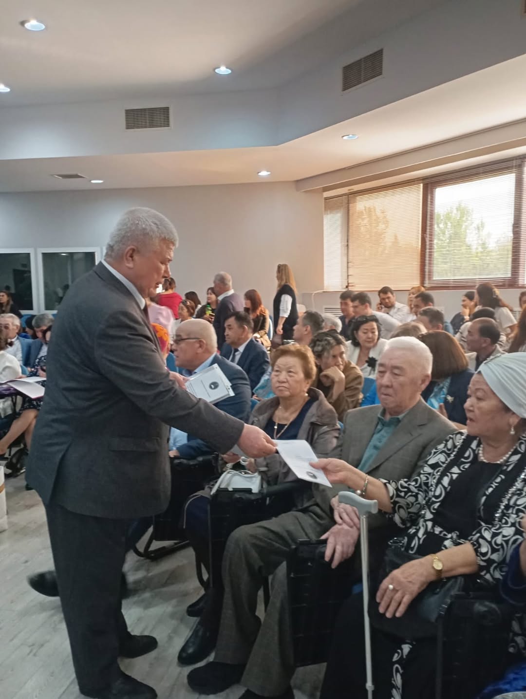 В преддверии 35-летия Медицинского факультета Международного казахско-турецкого университета имени Ходжи Ахмеда Ясави представители Департамента юстиции Туркестанской области провели встречу и разъяснительную работу по правовым вопросам.