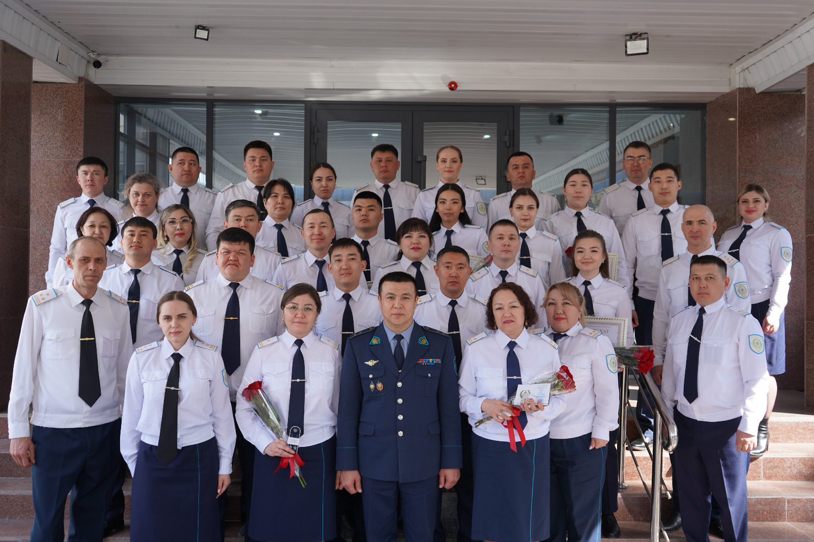 СҚО полициясында тергеушілер, олардың ата-аналары мен қызмет ардагерлері марапатталды