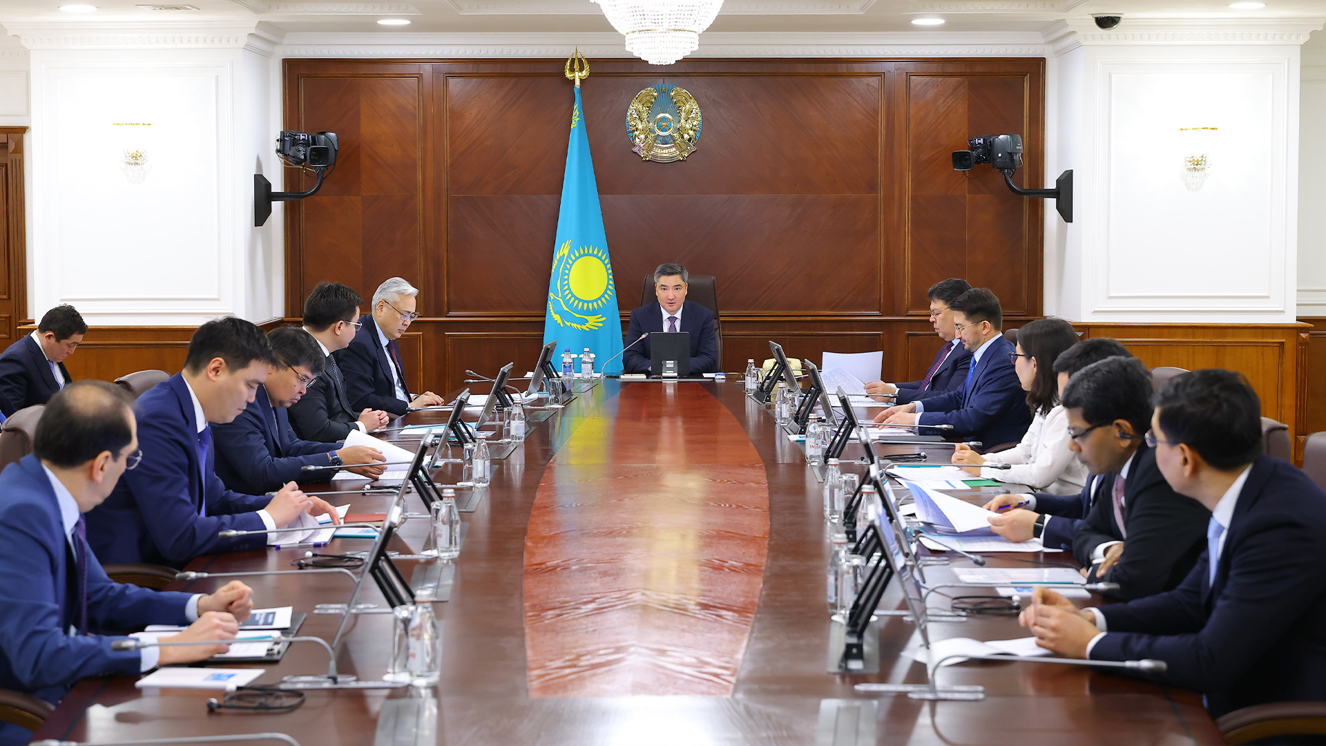 Үкіметтің үйлестіру кеңесінің отырысында халықаралық қаржы ұйымдарымен ынтымақтастық мәселелері талқыланды