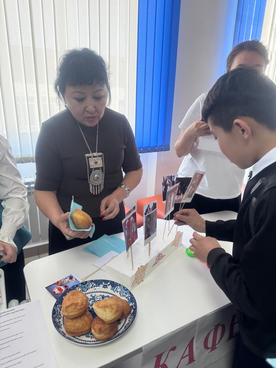 «Қоңыраудағы қазына: “Әдеби кафе” – дәстүр мен ойын тоғысқан сәт»