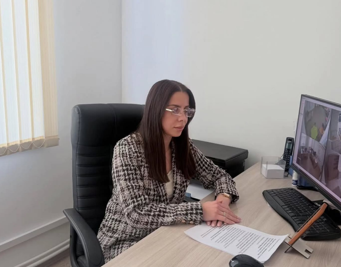 Состоялась онлайн-встреча на тему: «Нулевая терпимость: современные уголовно-правовые механизмы противодействия бытовому насилию, сталкингу и принудительным бракам»