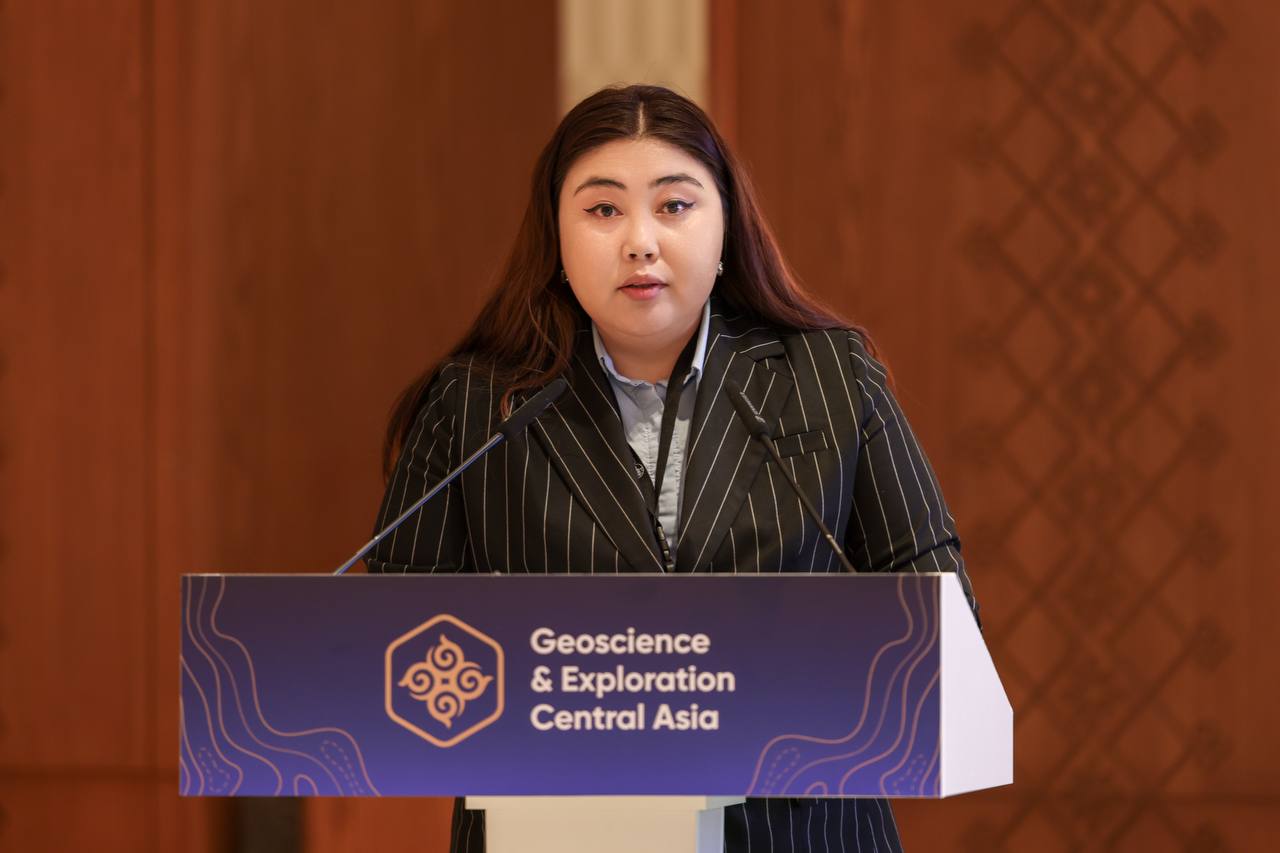 От архивов к ИИ: Казахстан трансформирует геологию