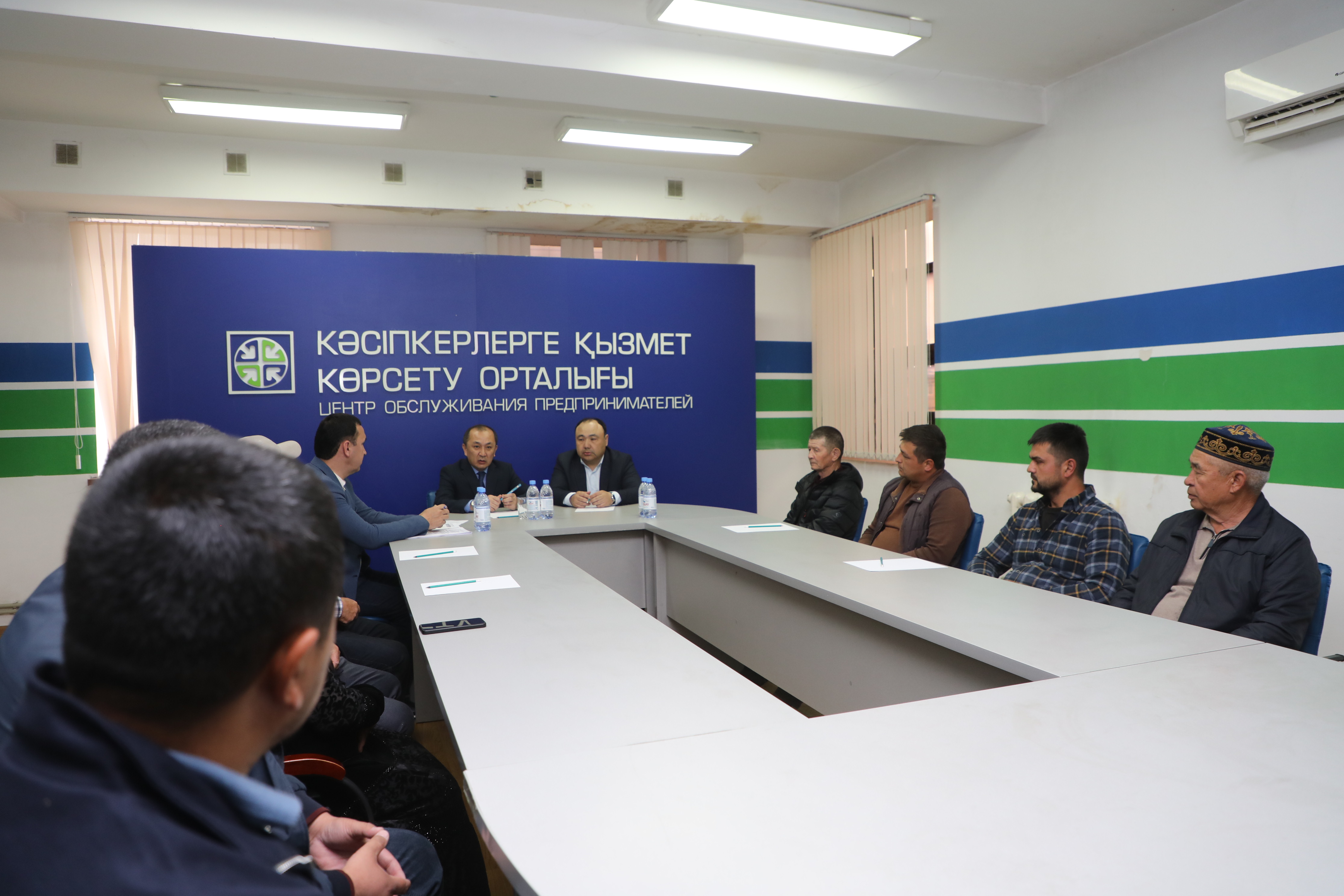 САРЫАГАШ: ПРЕДСТАВЛЕНЫ ВОЗМОЖНОСТИ ПОЛУЧЕНИЯ ЛЬГОТНЫХ КРЕДИТОВ ДЛЯ ВЛАДЕЛЬЦЕВ ТЕПЛИЦ