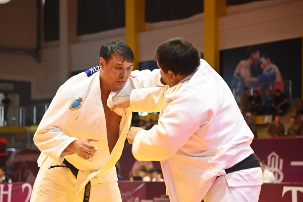 Спорт комитетінің төрағасы жекпе-жек түрлерінен шеберлер арасында өтетін әлем чемпионатына жолдама алды