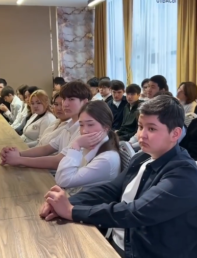 «Қарағанды IT & Business колледжінің» студенттерімен ақпараттық кездесу өтті