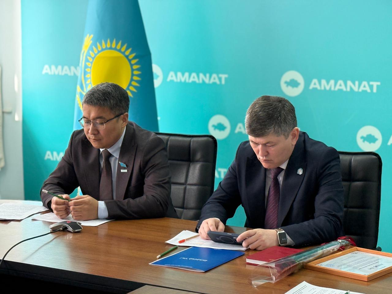 2026 жылғы 30 наурыз күні Петропавл қаласында «Мемлекеттік тіл – бірлік пен татулық кепілі» тақырыбында «Miras» қоғамдық кеңесі мен облыстық «Қазақ тілі» қоғамының кеңейтілген алқа мәжілісі өтті