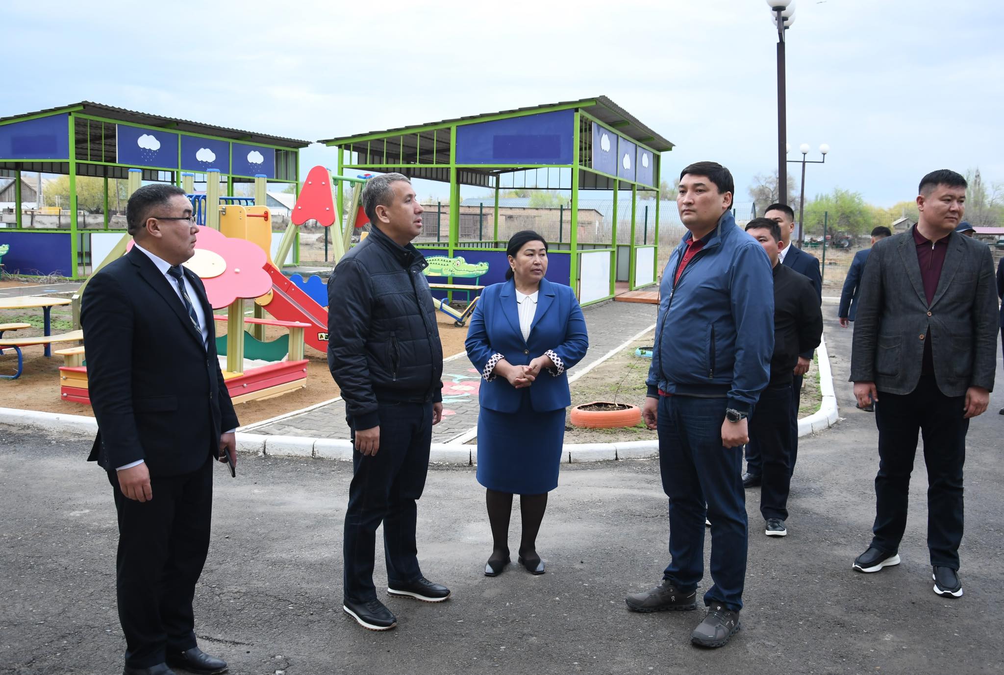 ОБЛЫС ӘКІМІНІҢ ОРЫНБАСАРЫ АУДАНДАҒЫ ӘЛЕУМЕТТІК НЫСАНДАРДЫҢ ЖАЙ-КҮЙІН КӨРДІ