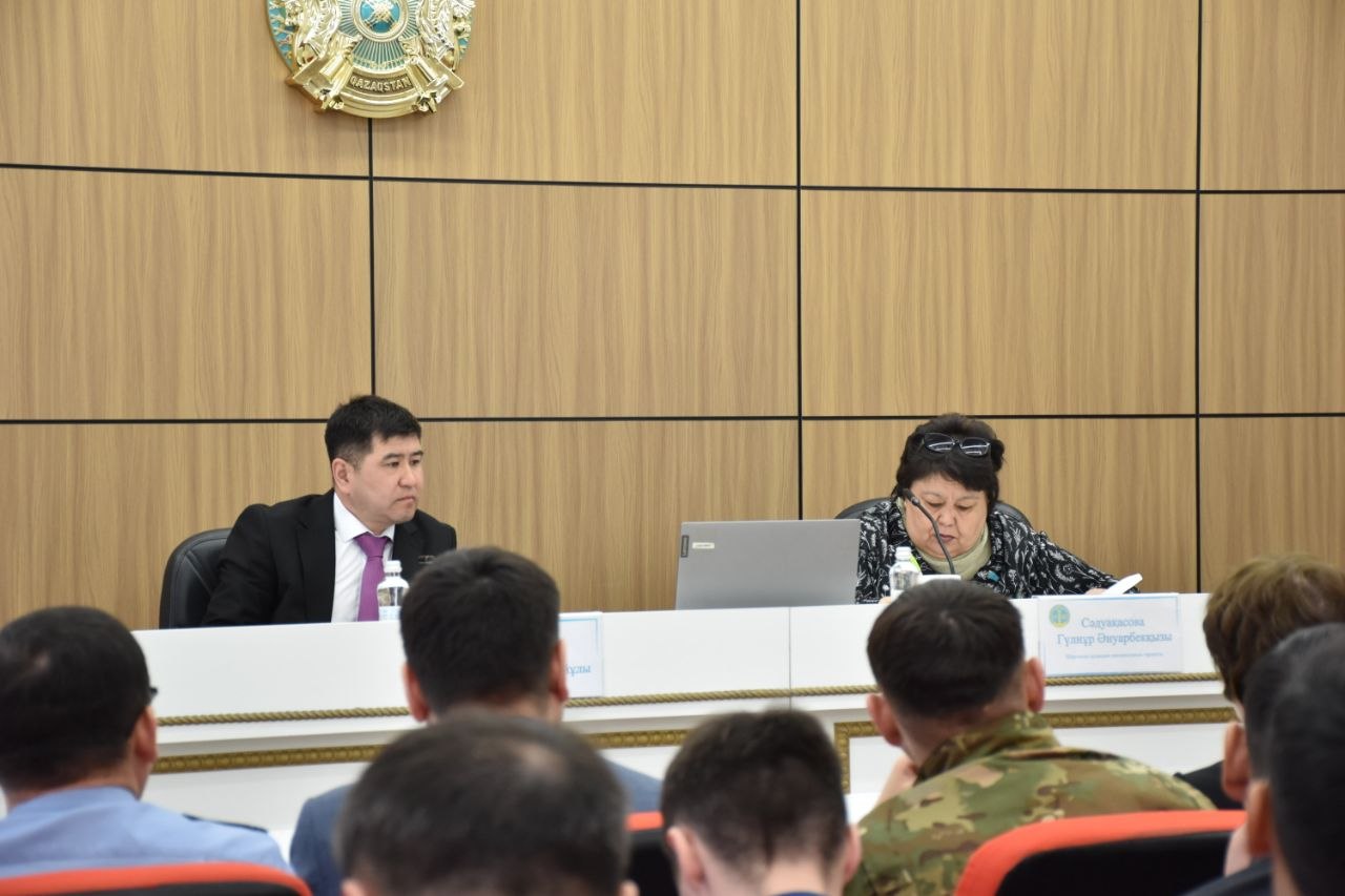 Аппараттық кеңесте кадрлық өзгерістер мәселелері қаралды.