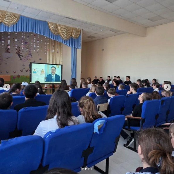 7 сәуірде біздің мектепте Дүниежүзілік денсаулық күніне орайластырылған "салауатты өмір салты — табысты болашақтың негізі" атты бірыңғай сабақ өтті.