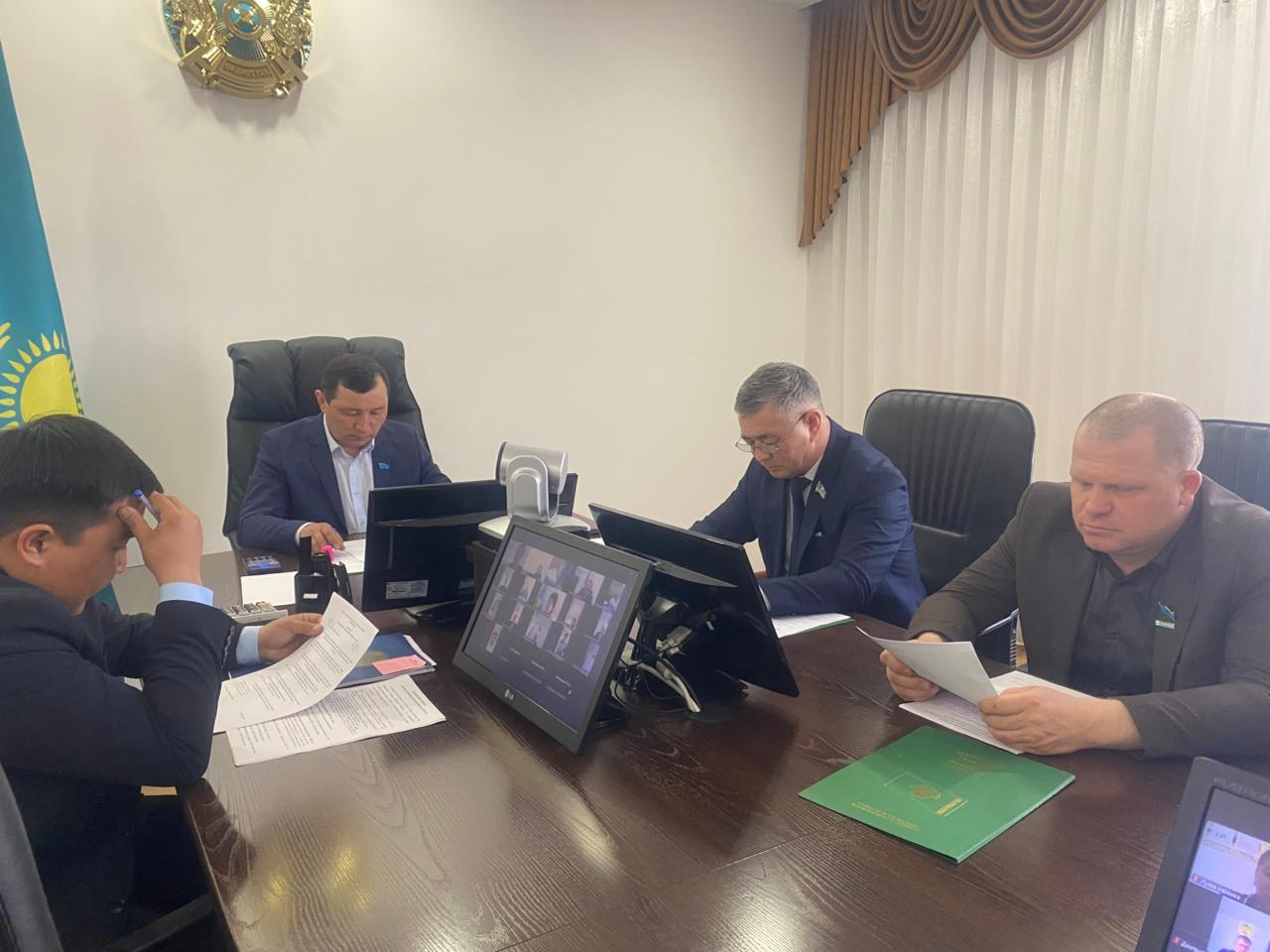 Тұрақты комиссияның отырысында