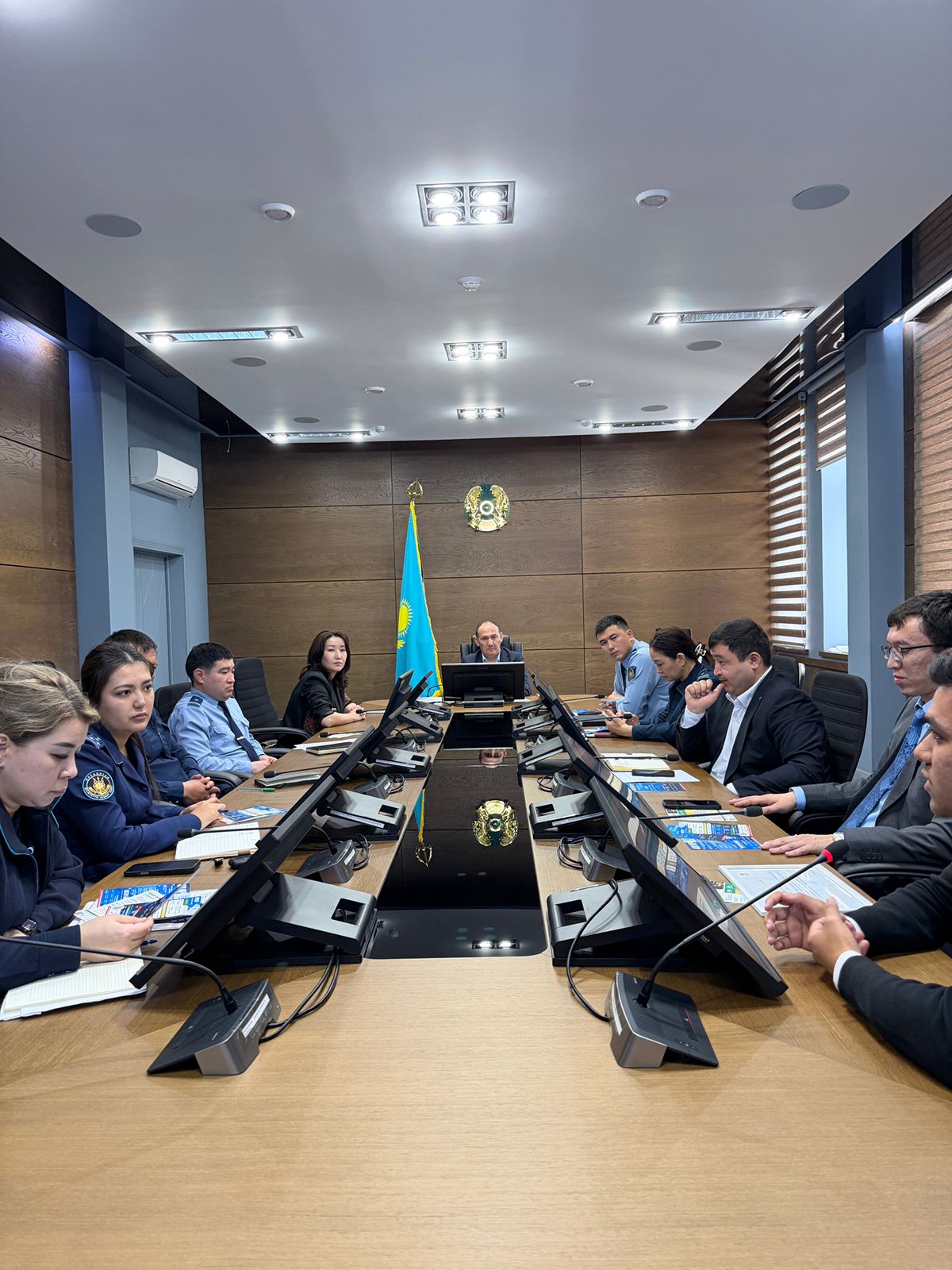 ТҮРМЕДЕН БОСАП ШЫҚҚАН ЖӘНЕ ПРОБАЦИЯ ЕСЕБІНДЕГІ АЗАМАТТАРҒА АРНАЛҒАН МЕМЛЕКЕТТІК ҚОЛДАУ ЖӘНЕ ҚАЙТАРЫМСЫЗ ГРАНТТАР ТУРАЛЫ ЖҰМЫС ОТЫРЫСЫ