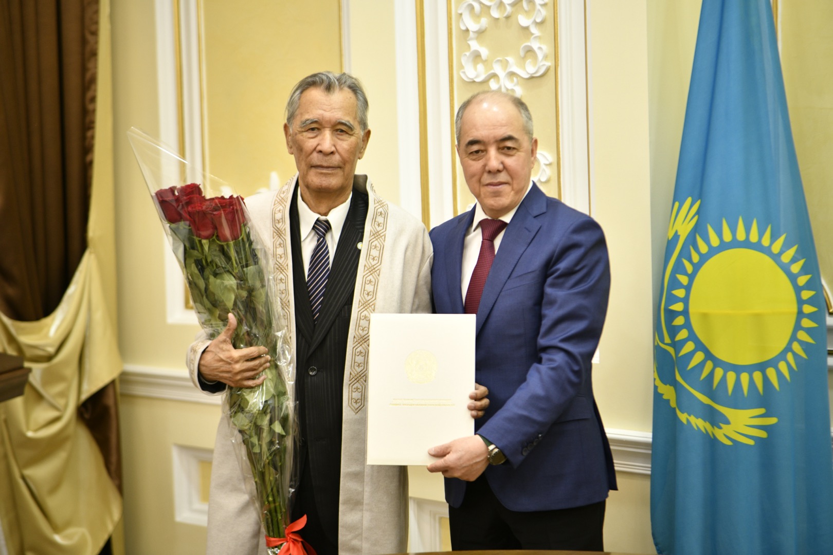 ЕҢБЕК АРДАГЕРІНЕ ҚҰРМЕТ