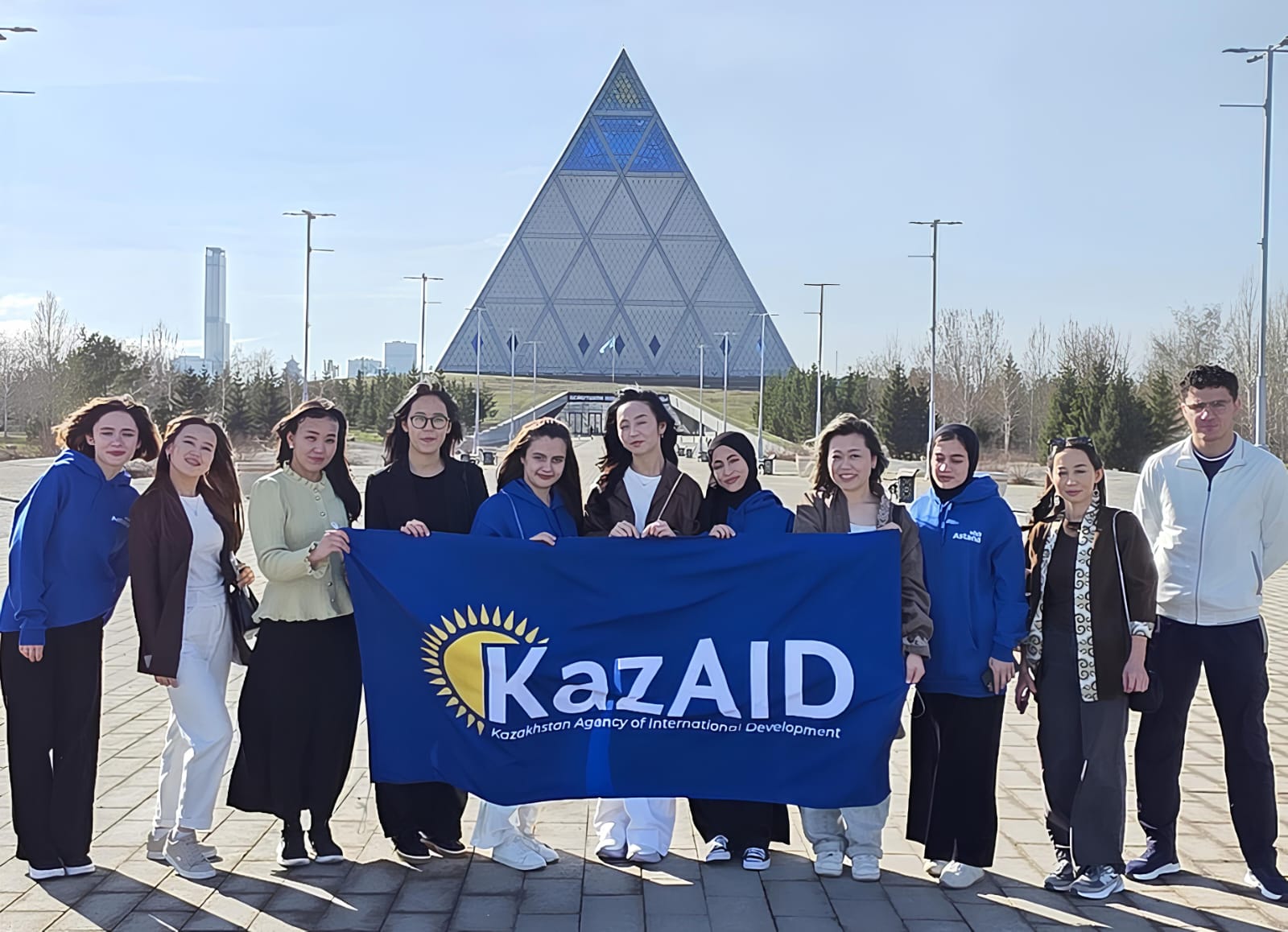 «Авиценна: Денсаулық сақтау» Орталық Азияны біріктіреді: KazAID Қырғызстан мен Тәжікстан студенттері үшін Астанаға экскурсия ұйымдастырды