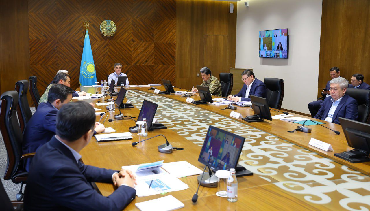 Олжас Бектенов Абай облысында Төтенше жағдайларды жою жөніндегі республикалық жедел штаб отырысын өткізді