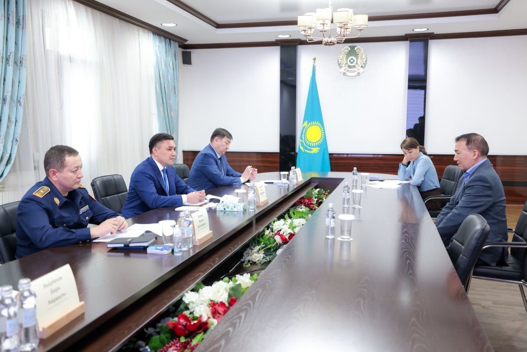 АЗАМАТТАРДЫ ҚАБЫЛДАУ: 150-ДЕН АСТАМ ӨТІНІШ ҚАРАЛДЫ