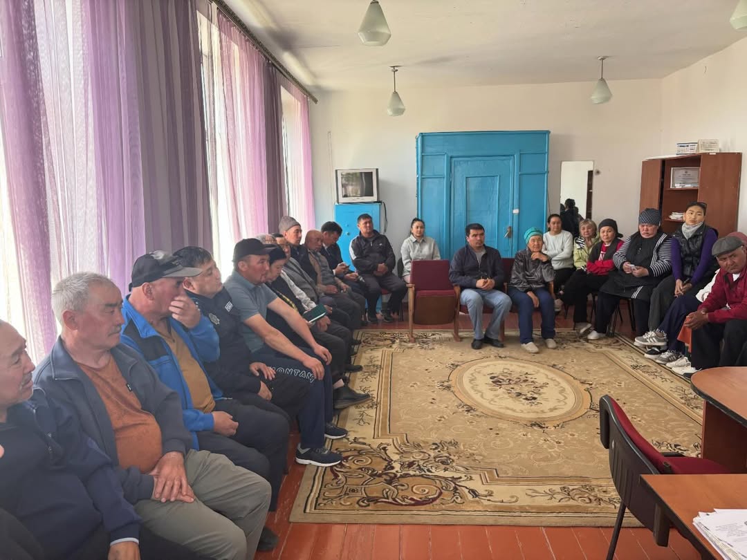 Қоңыр ауылында ауыл әкімі ауыл тұрғындарымен кездесу жиыны өткізілді.