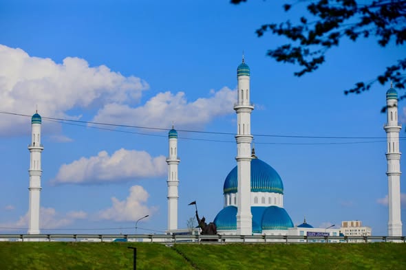 Бұлт торлаған, жаңбыр себелеген Түркістан 🌦️