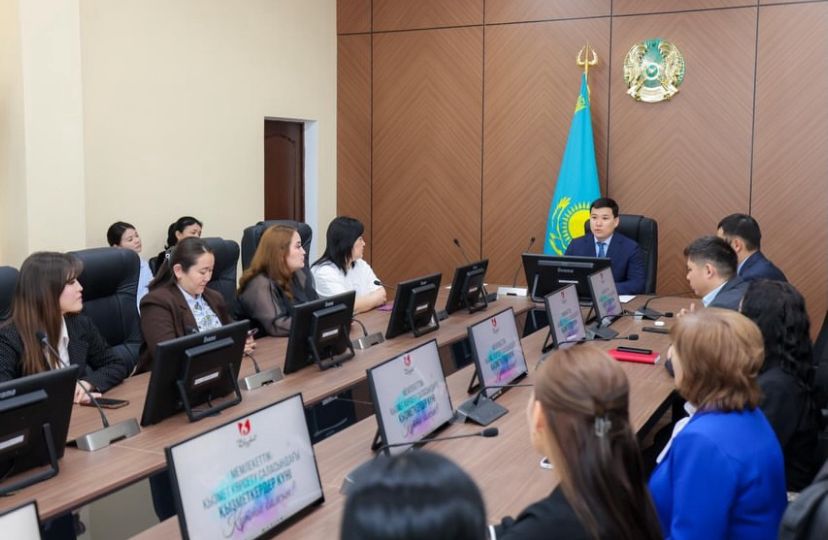 МЕМЛЕКЕТТІК ҚЫЗМЕТ КӨРСЕТУ САЛАСЫНЫҢ ҚЫЗМЕТКЕРІ МАРАПАТТАЛДЫ