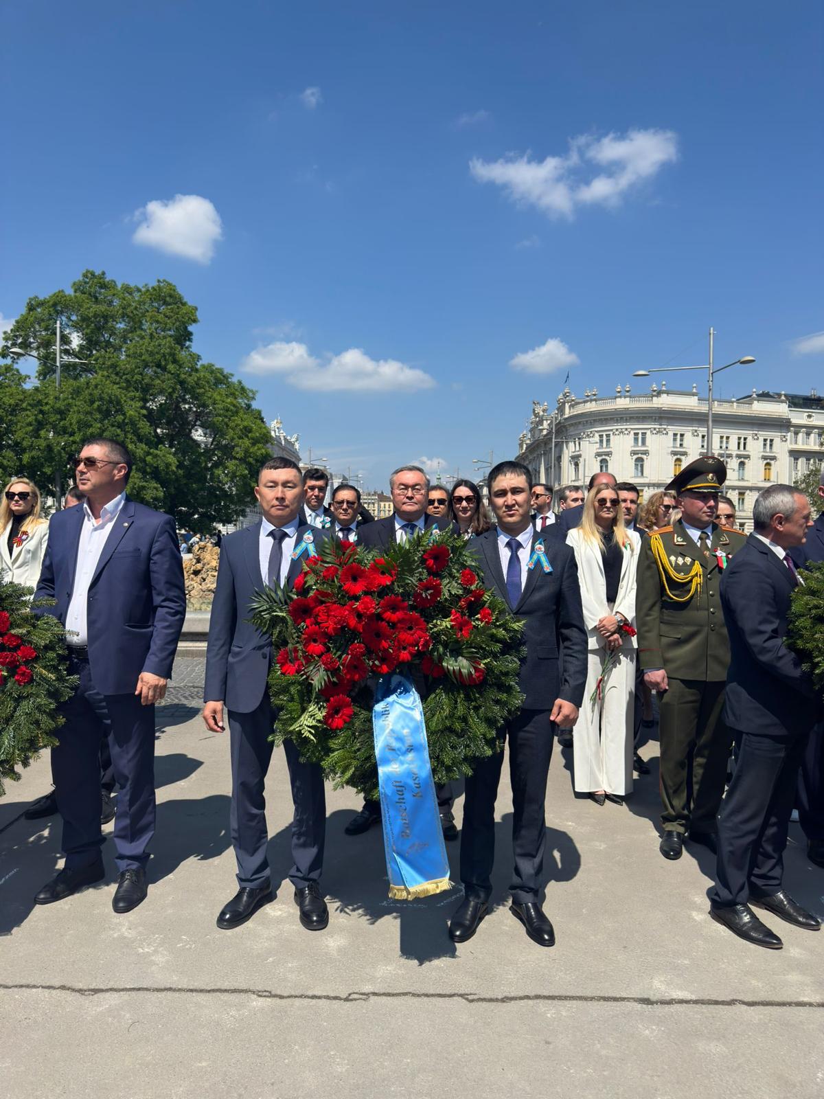 Аустрия астанасында Ұлы Жеңістің 81 жылдығын атап өтті
